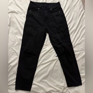 American Eagle black mom jeans